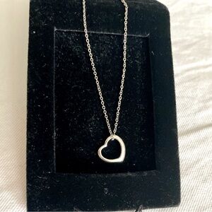 Silver Heart Necklace NEW!